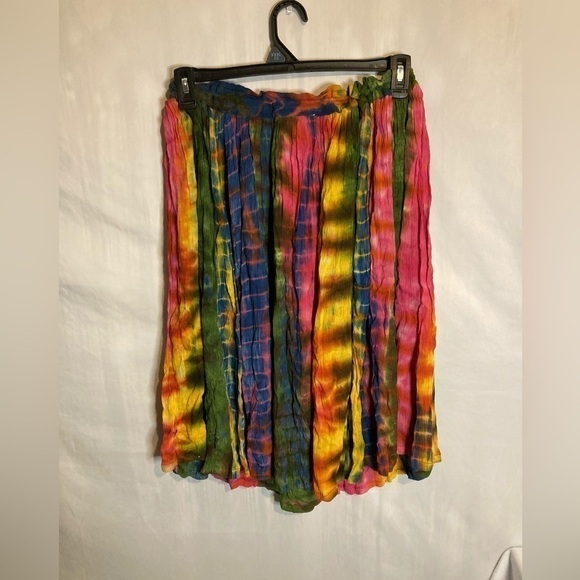 Karen & Co Tie Dye Skirt Size Medium - Picture 2 of 3